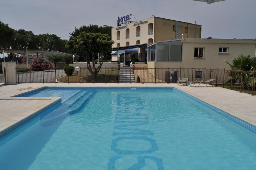 Les Mimosas Hotel ลูเนล ภายนอก รูปภาพ